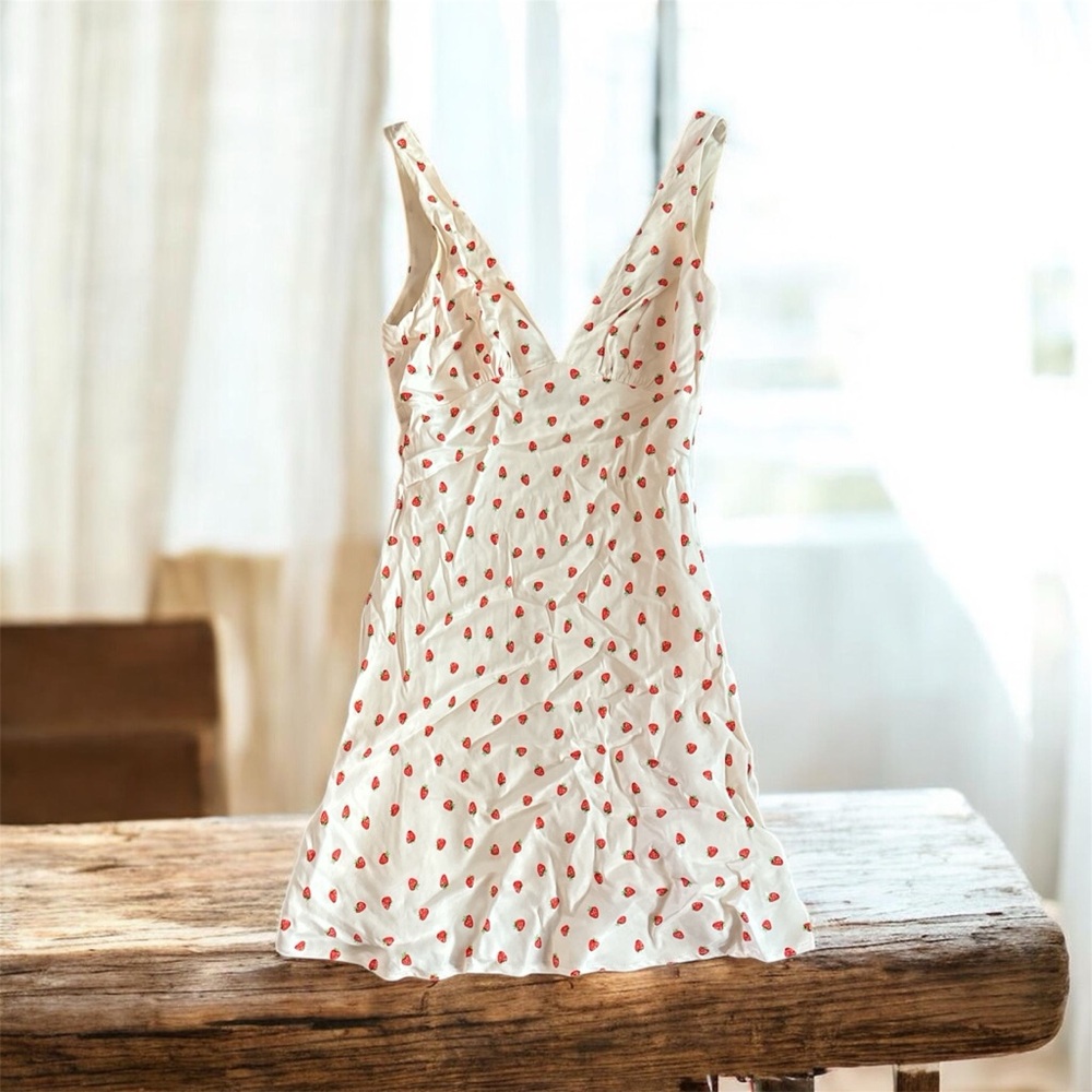 Zara Cream V-Neck Slip Top with Black Logo Tag